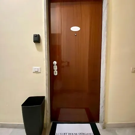 Apartament Luxury House Dergano *